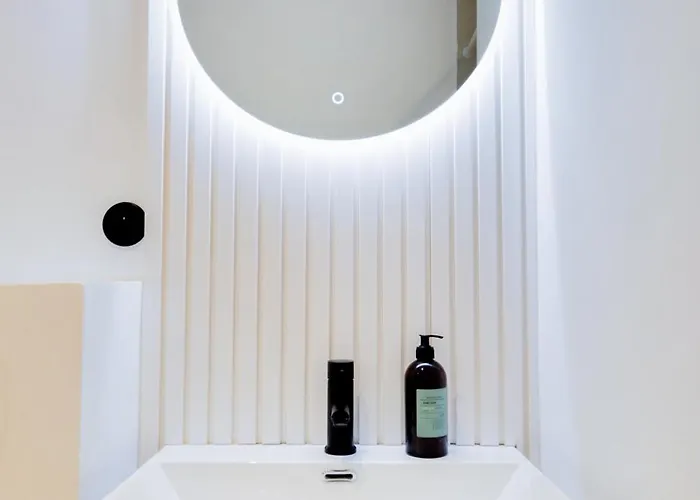 Апартаменты Le Bijou De Poincare - Centre Gare Нанси